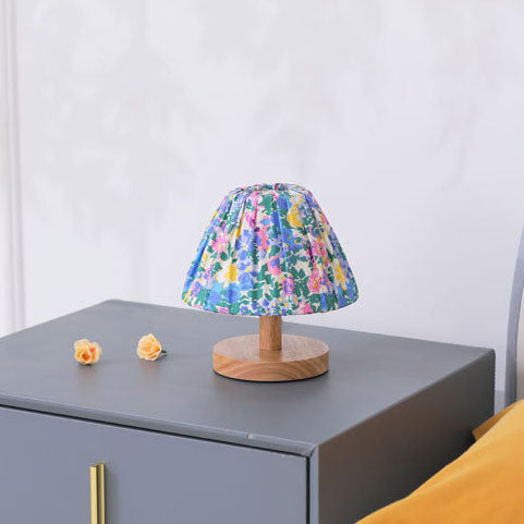 BowLift | Modern Minimalist Creative Iron Flower Shape 1-Lamp Table Lamp