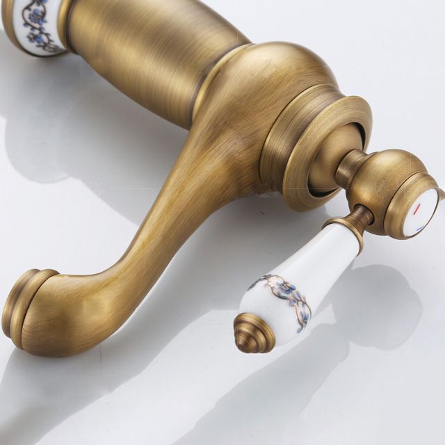 BowLift | Low arch country vessel faucet single lever brass faucet for bathroom