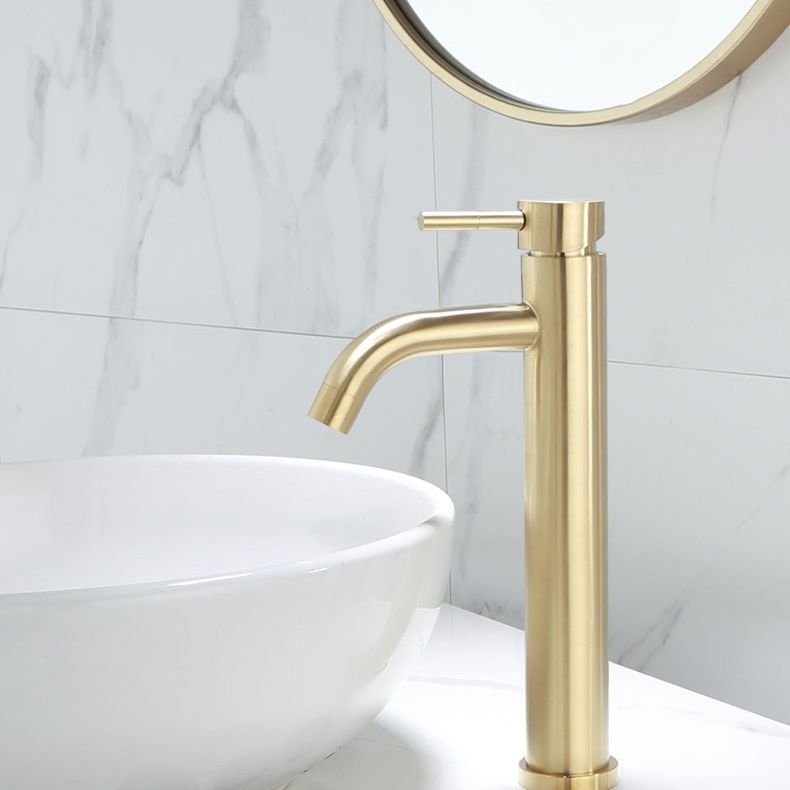 BowLift | Deck Mounted Roman Tub Faucet Low Arc Tub Faucet Set in Gold