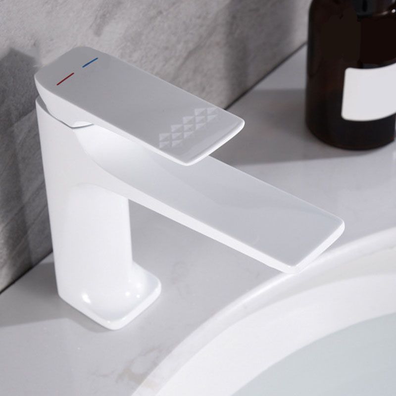 BowLift | Glam Centerset Faucet Pure Color Sink Faucet for the Bathroom