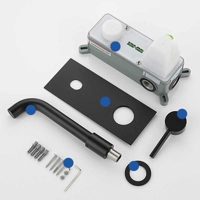 BowLift | Glam Style Faucet Single Handle Wall Mounted Faucet for Bathroom