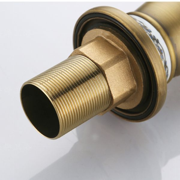 BowLift | Low arch country vessel faucet single lever brass faucet for bathroom