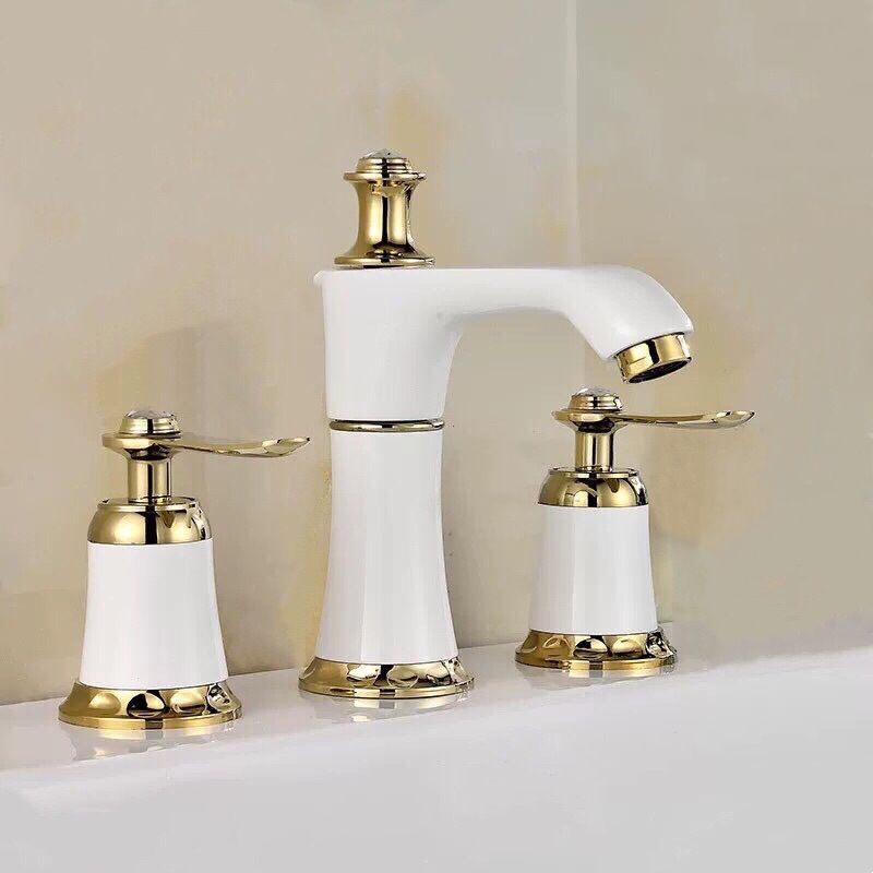 BowLift | Glam Style Faucet Widely used sink faucet with 2 handles and 3 holes