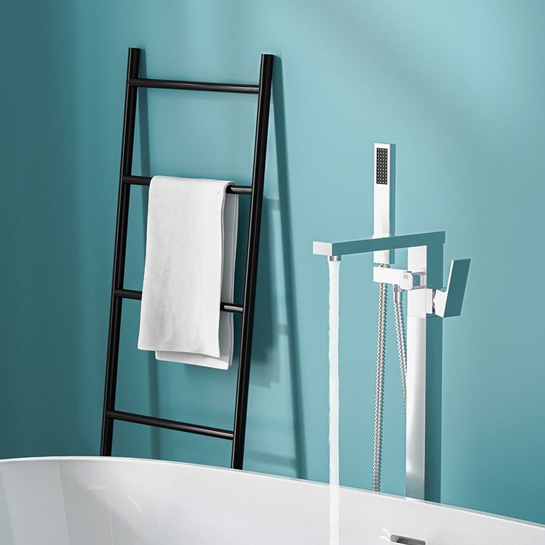 BowLift | Modern Freestanding Bathtub Faucet Copper Floor Mounted Freestanding Bathtub Faucet