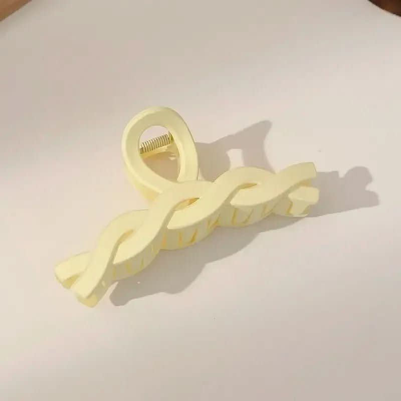 BowLift | Elegant hair clip with strong hold for every hair type