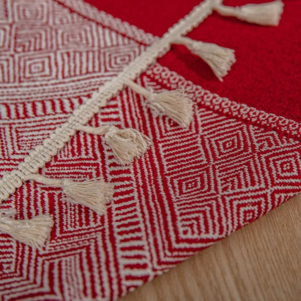 BowLift | Glisstra Geometric Tassel Tablecloth