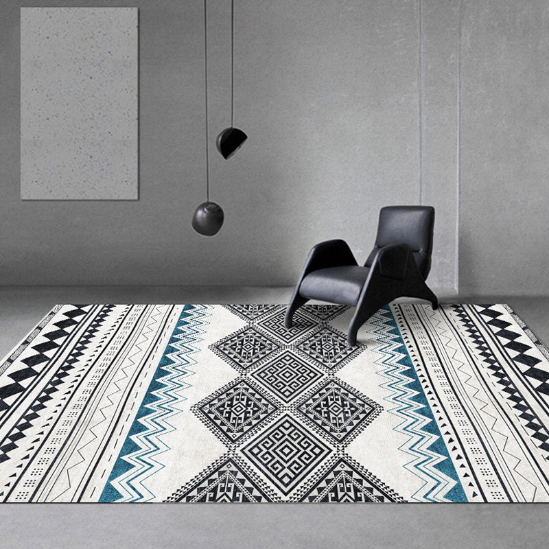 BowLift | Vintage Southwestern Geometric Pattern Carpet White Tribal Carpet Polyester Washable Non-Slip Back Carpet for Living Room