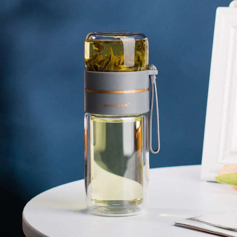 BowLift | Double-walled glass bottle with tea strainer and infuser