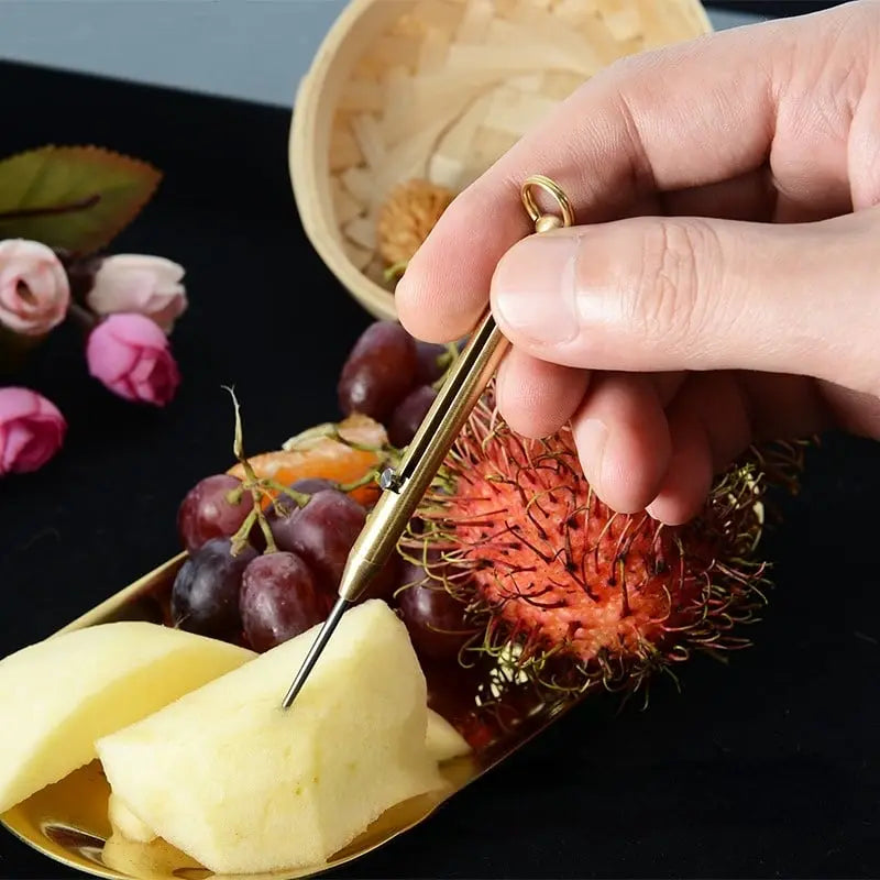 BowLift | Expandable Toothpick made of Titanium