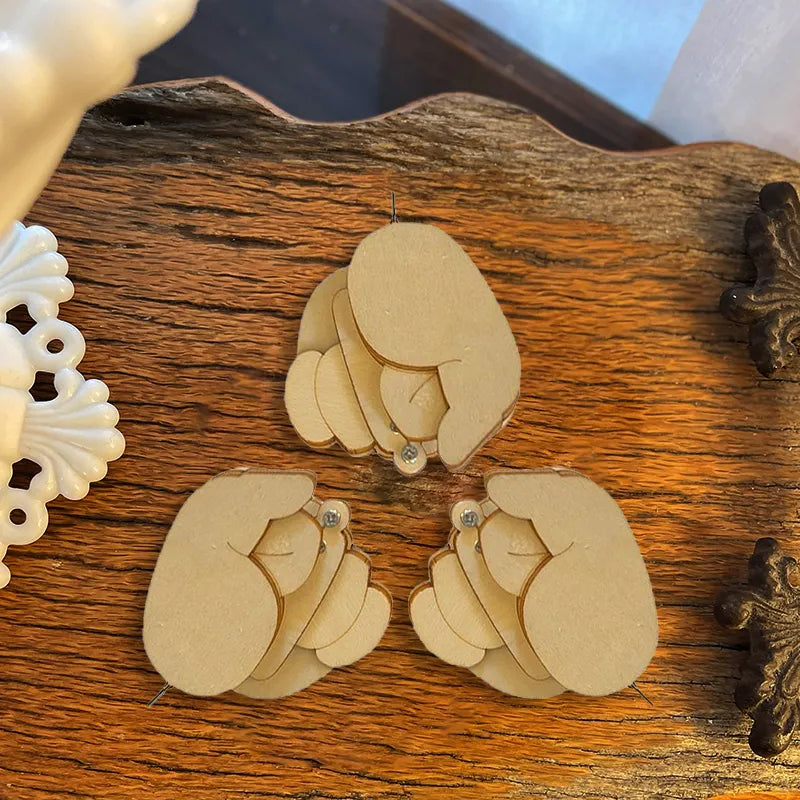 BowLift | Funny Wooden Finger Brooch