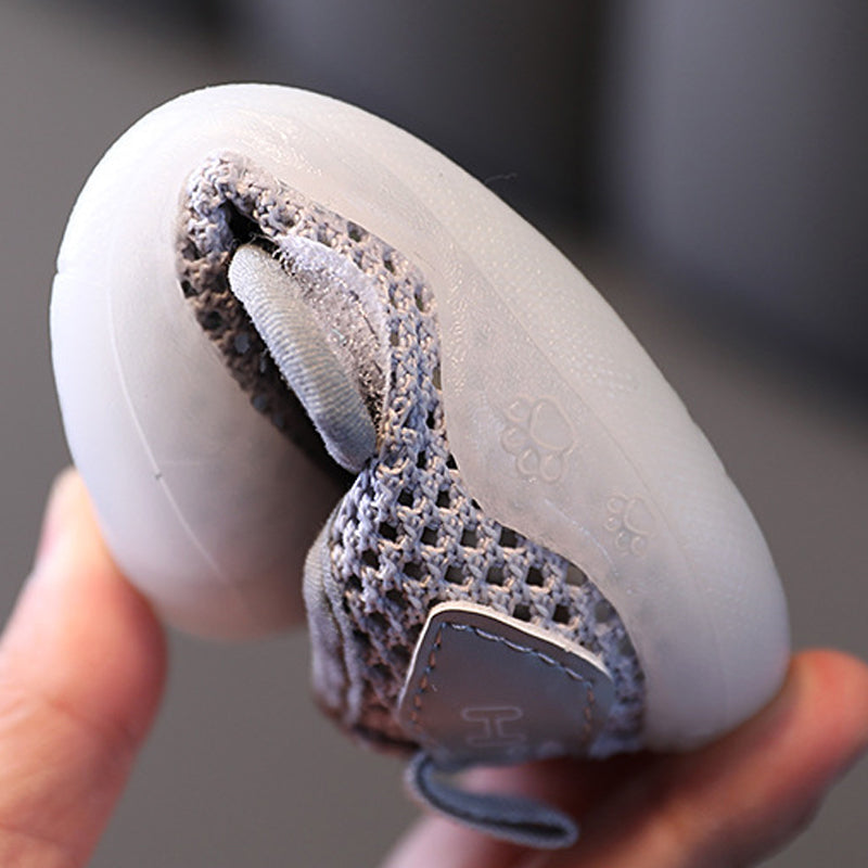 BowLift | Non-slip mesh shoes for babies