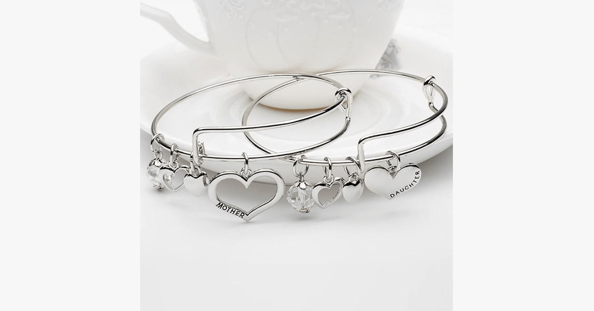 BowLift | Mother Daughter Charm Bracelet Set