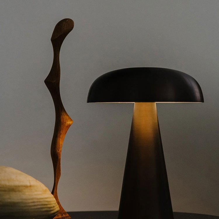 BowLift | Mantar - Portable table lamp