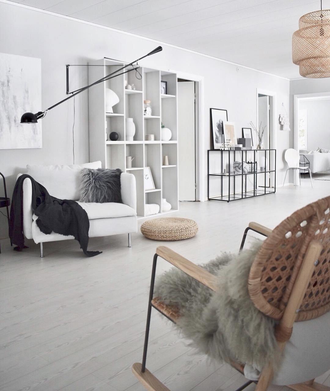 BowLift | Model 265 Wall Lamp