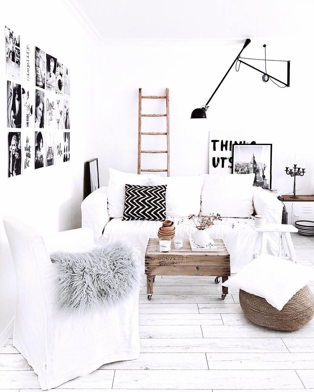 BowLift | Model 265 Wall Lamp