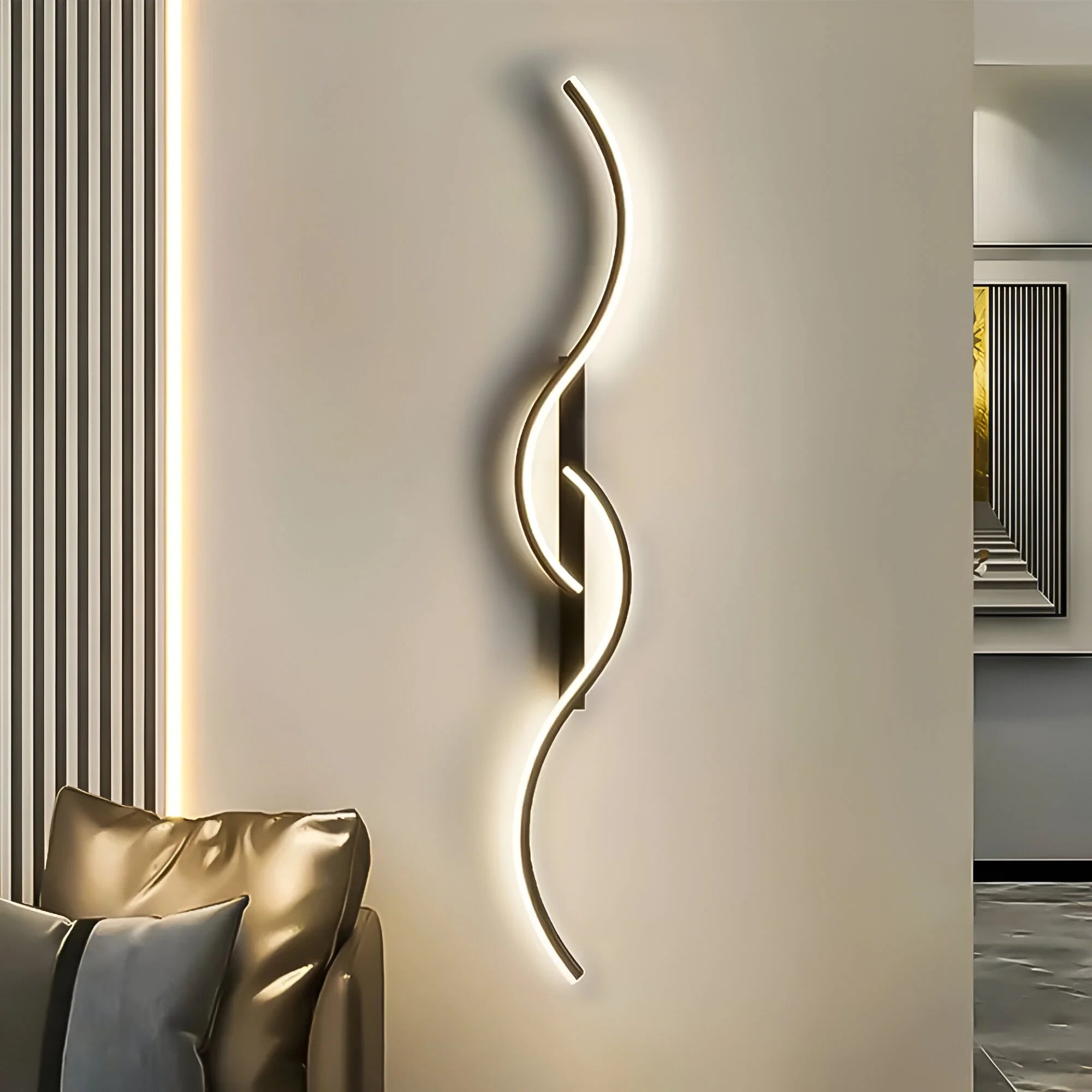 WaveGlow – Modern Curved Wall Light