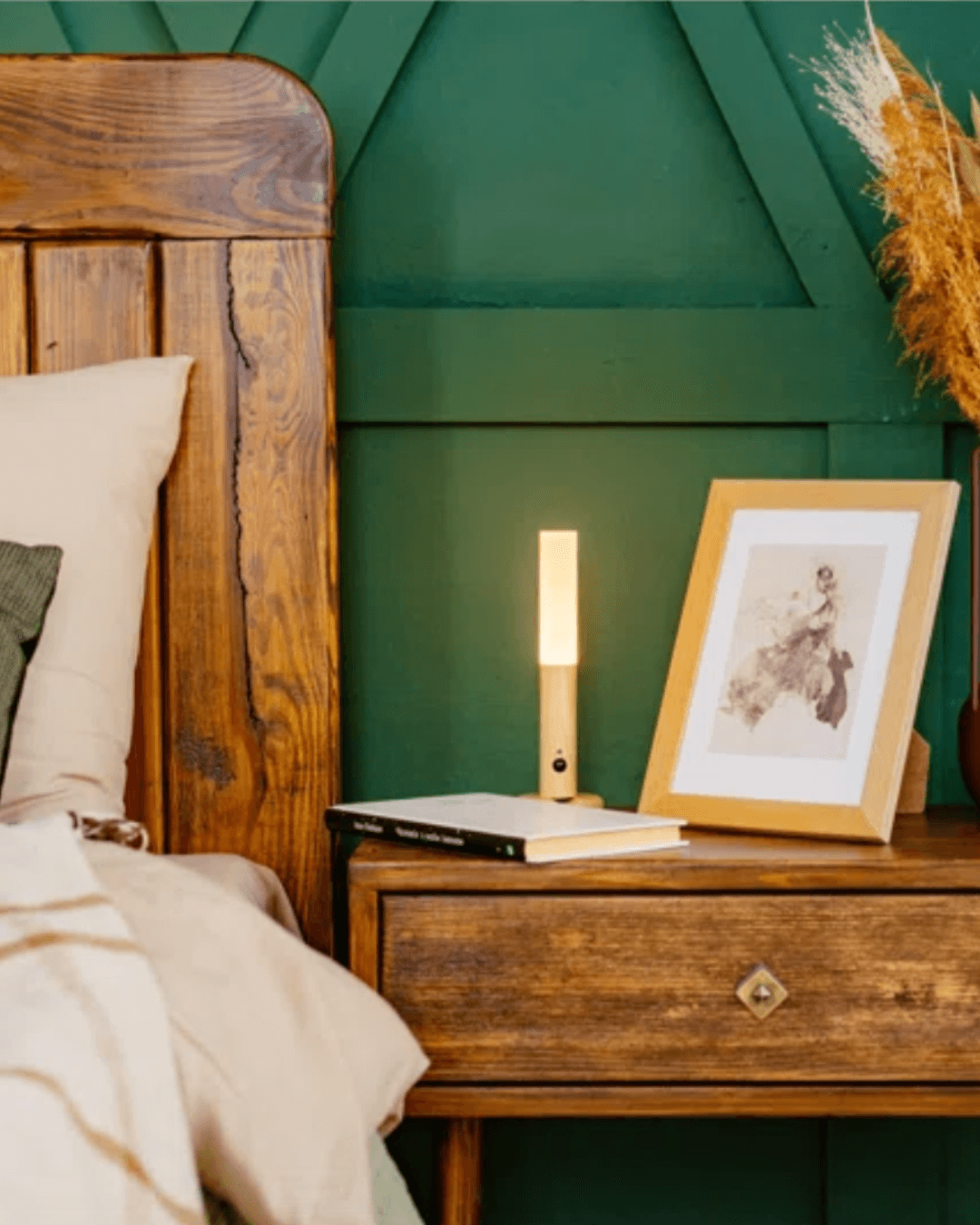 BowLift | Wireless Wooden Wall-Mounted Sconce