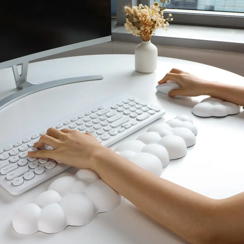 BowLift | Cloud Keyboard Wrist Rest