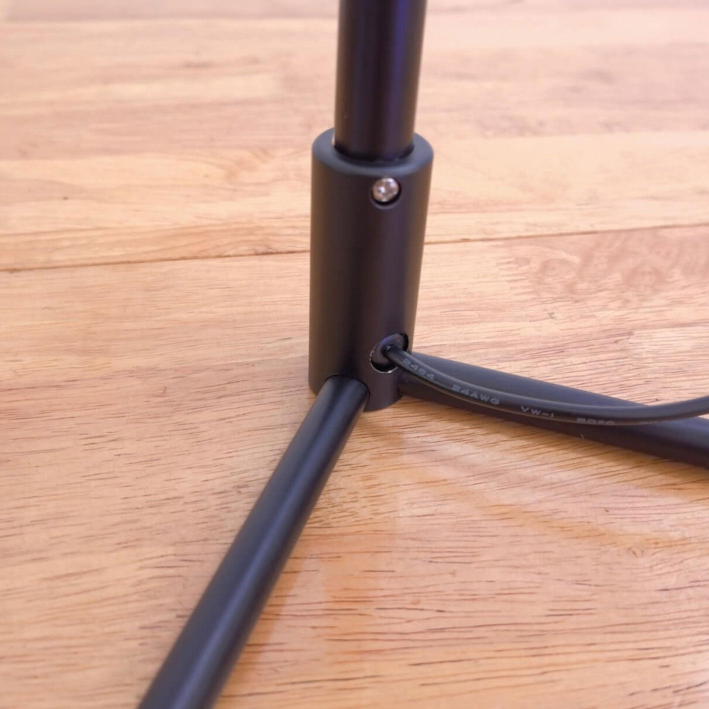 BowLift | Luminix Bar LED Table Lamp | Minimalist Design | Night Light & Ambient Lighting | Modern & Decorative