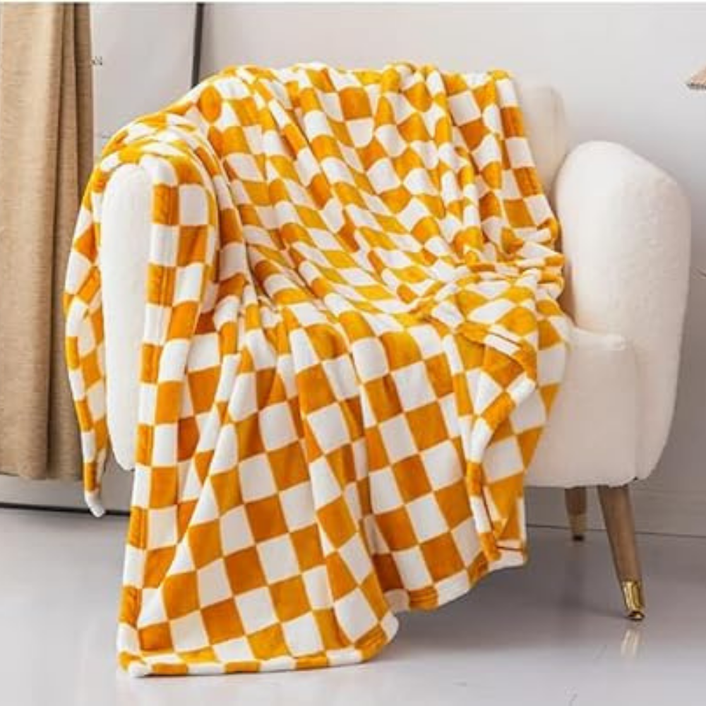 BowLift | Stylish blanket in checkered pattern for your home