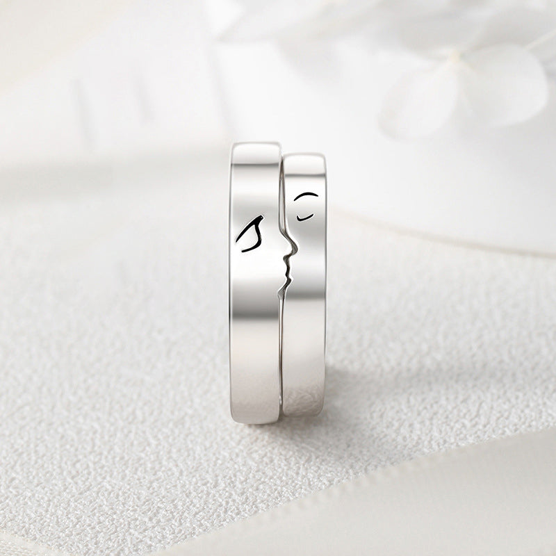 BowLift | Love at first kiss couple rings