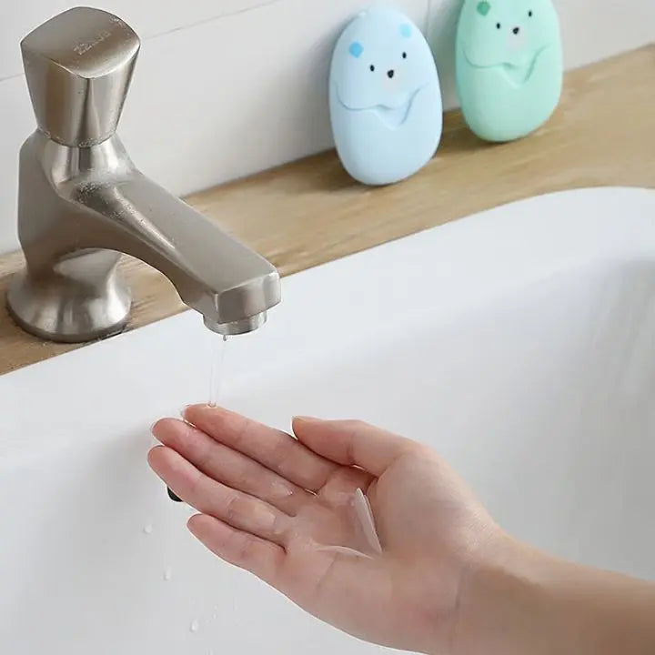 BowLift | 4 pieces | Travel soap leaves in case – compact, hygienic & practical