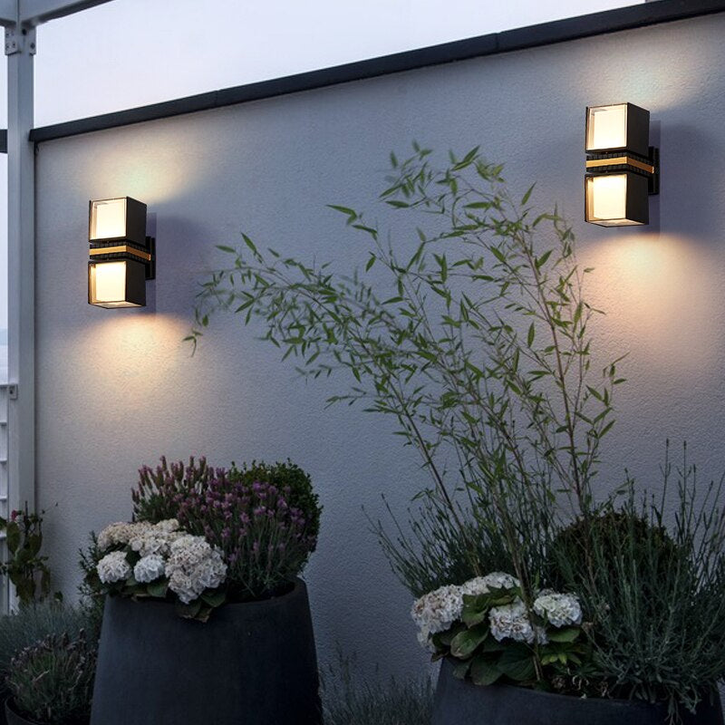 BowLift | Designer LED Wall Lamp Adjustable and Modern Garden Lighting