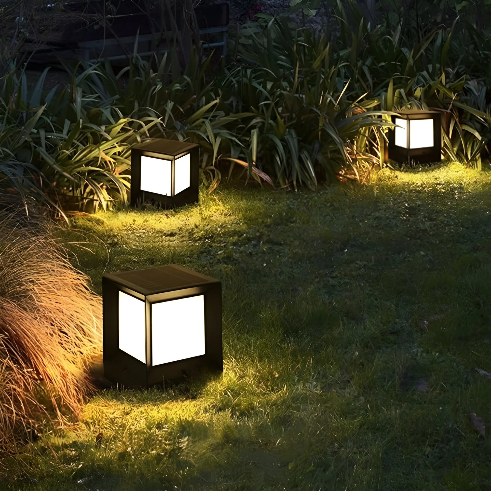 TerraGlow – Solar Patio & Garden Light