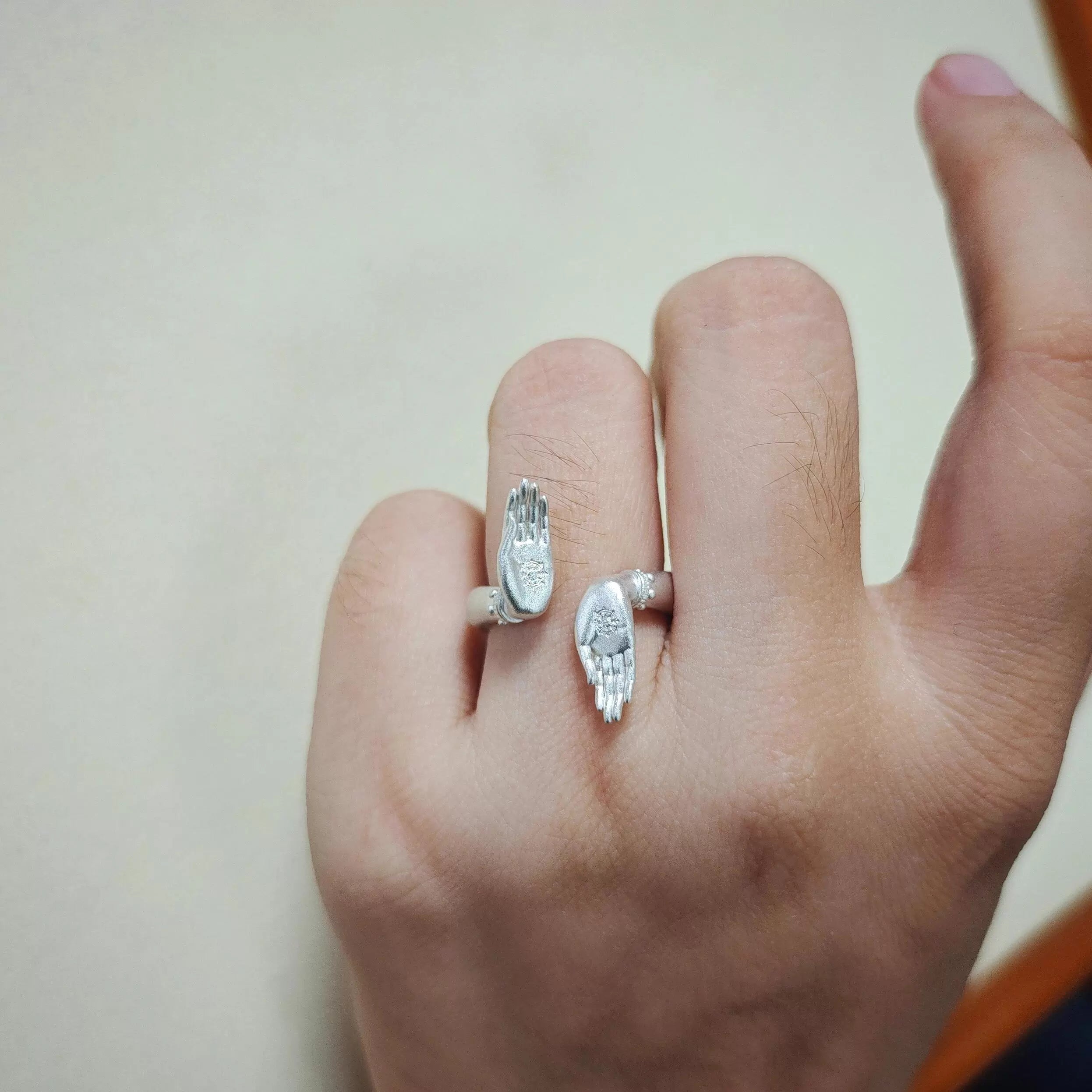 BowLift | Fearless Wish Buddha Hand Ring - Chic Couple Gift