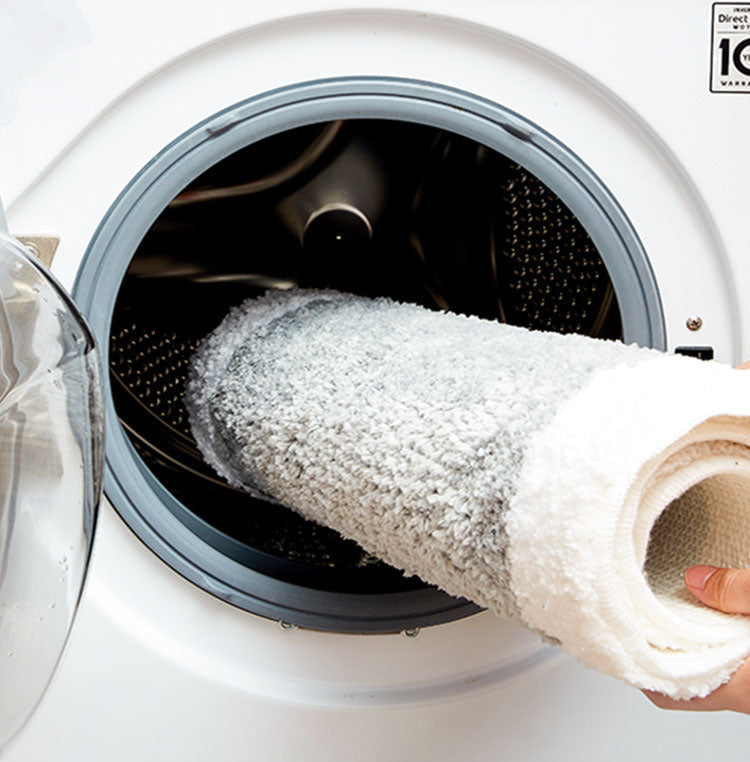 BowLift | Feblilac Get Naked White Floor Bathroom Mat, 50x80cm Bathroom Rug, Plush Water-Absorbent, Non-Slip Toilet Mat, Artificial Bathroom Mats, Best Bath Rugs