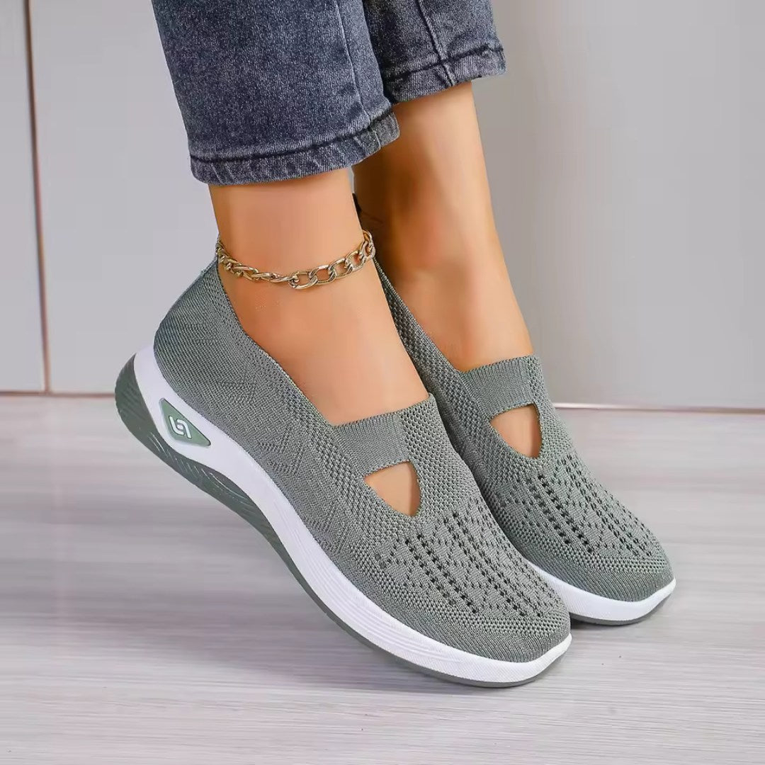 Vellora – Women's Mesh Slip-On Comfort Sneakers