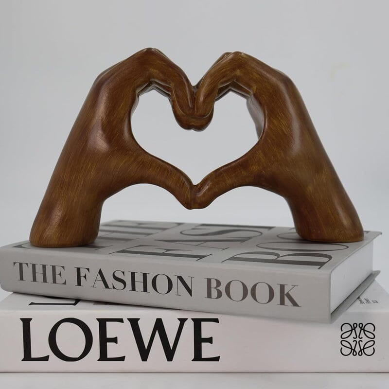 BowLift | Heart Statue