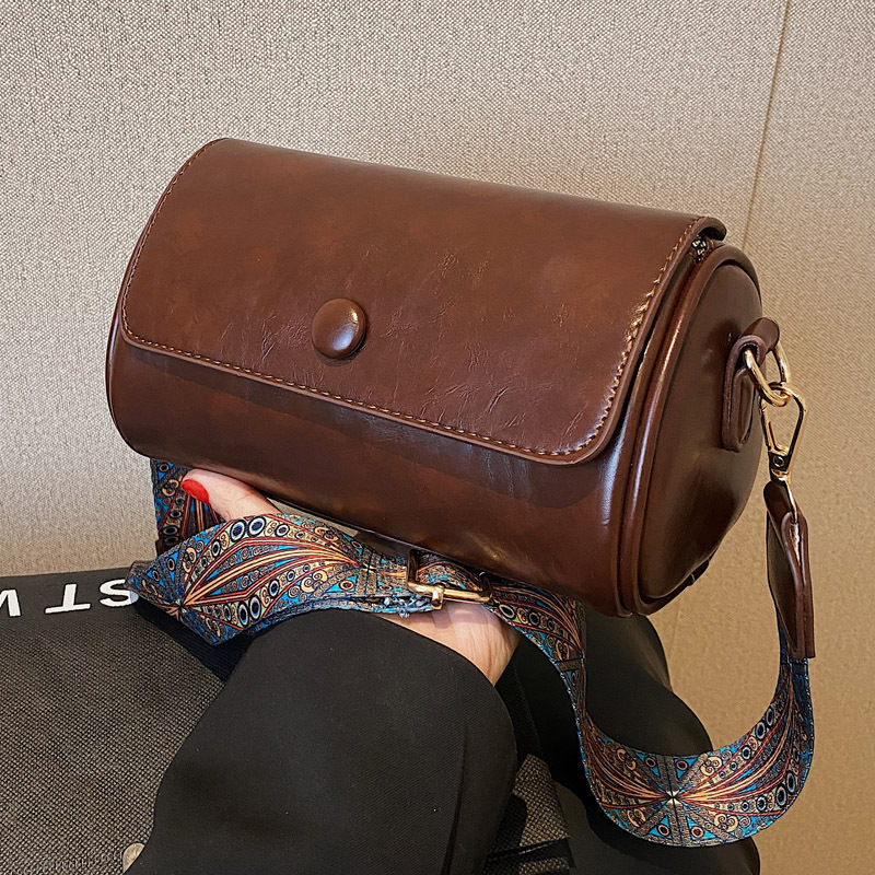 BowLift | Female Retro Cylinder Bag
