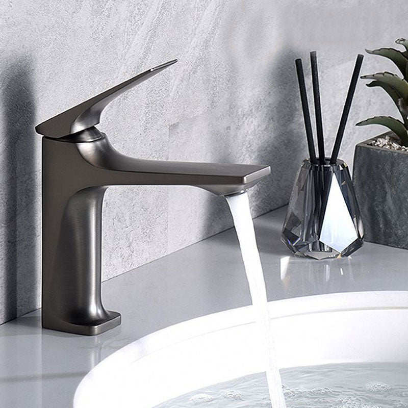 BowLift | Glam Centerset Faucet Pure Color Sink Faucet for the Bathroom