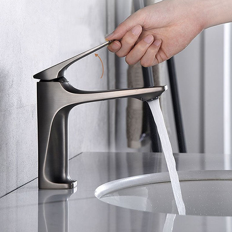 BowLift | Glam Centerset Faucet Pure Color Sink Faucet for the Bathroom