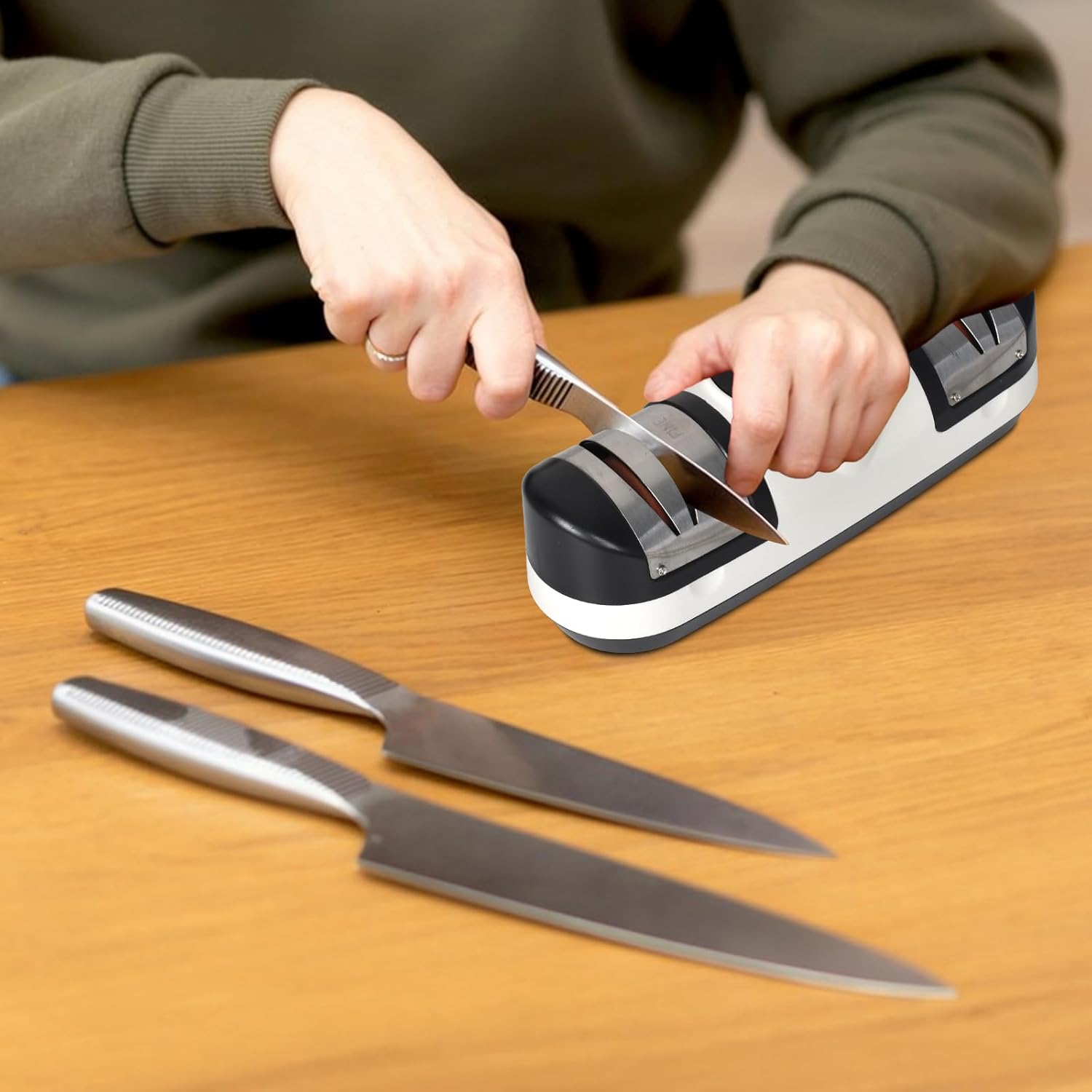 BowLift | Electric Knife Sharpener with 3 Speeds & LED Display – EdgeMaster