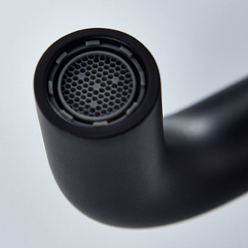 BowLift | 3 holes faucet 2 cross handle wall-mounted faucet for the bathroom