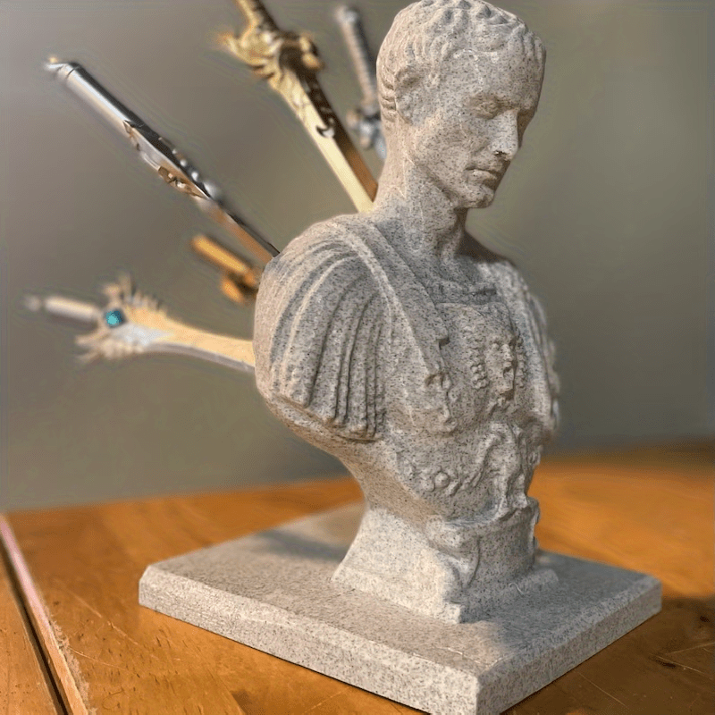 BowLift | Julius Caesar Desk Pen Holder