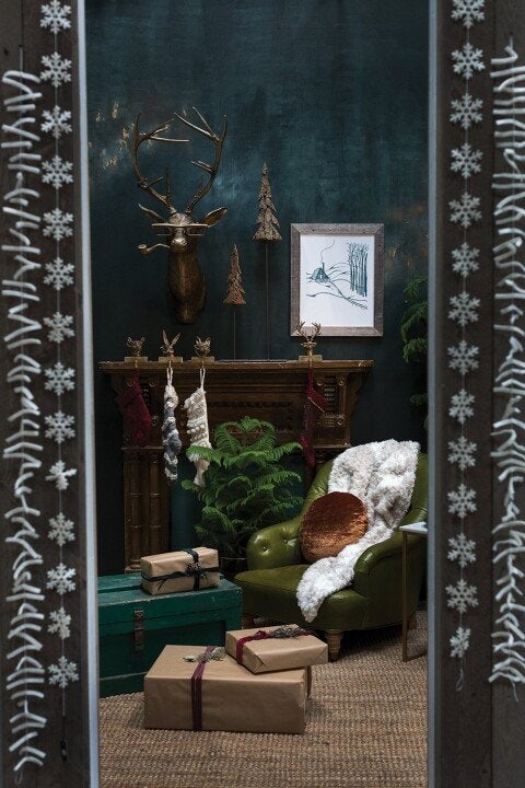 BowLift | Frankie the Stag Wall Mount