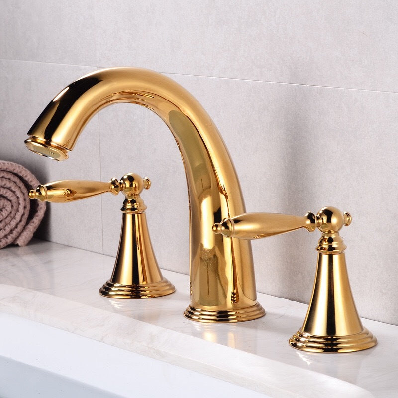 BowLift | Glam Style Faucet Widely used sink faucet with 2 handles and 3 holes