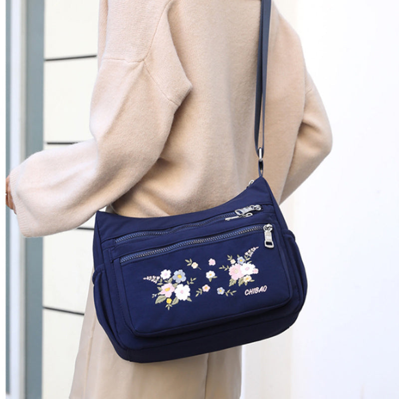 BowLift | Embroidered Flower Shoulder Bag