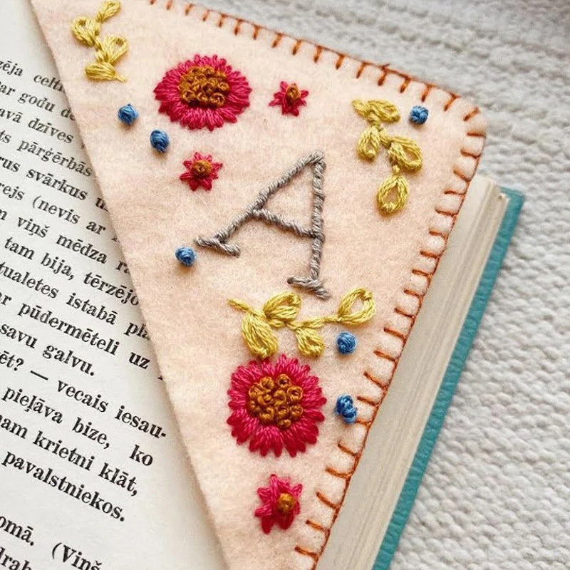 BowLift | Personalized hand-stitched corner bookmark
