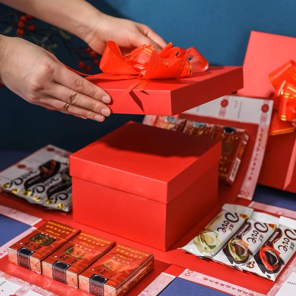 BowLift | DIY Exploding Gift Box | 5-Layer Nesting Design | Customizable Surprise Box for Special Occasions