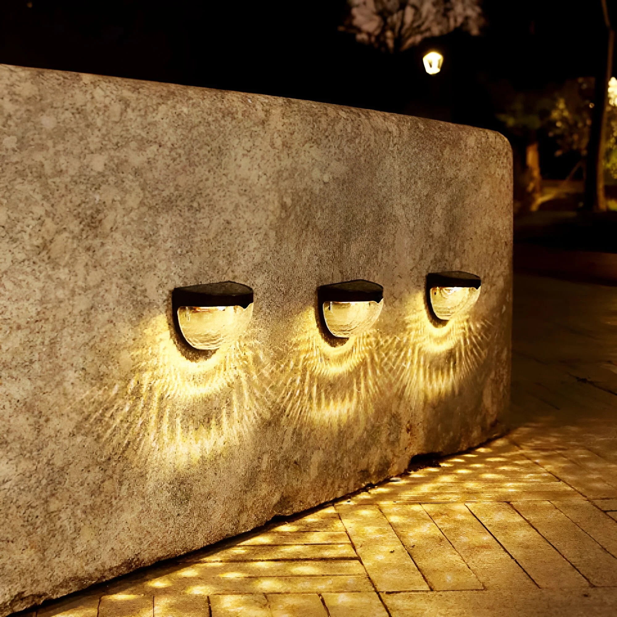 LumiWall – Solar Garden Wall Lamp