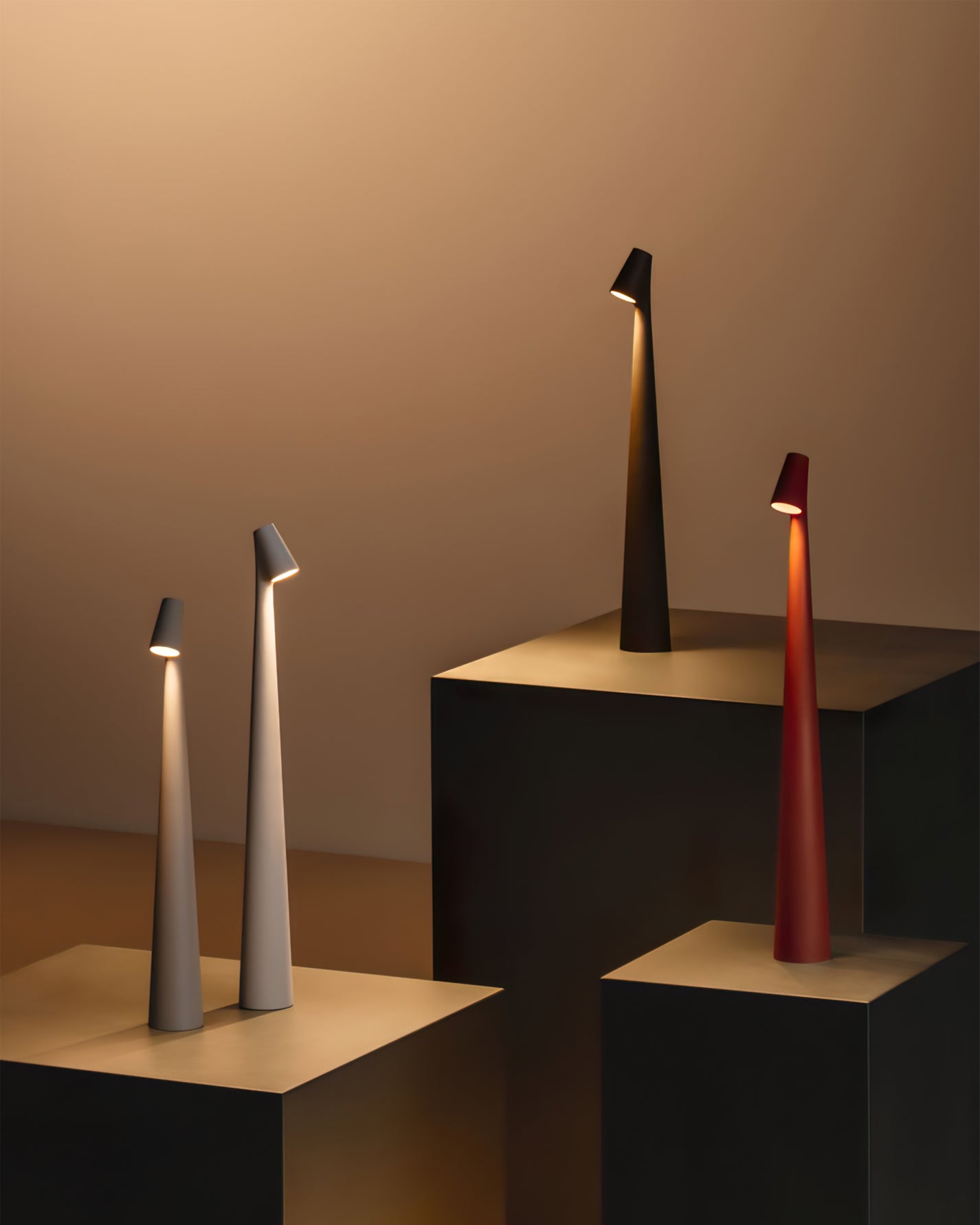 BowLift | EcoLight – Energy-Efficient Rechargeable Desk Lamp