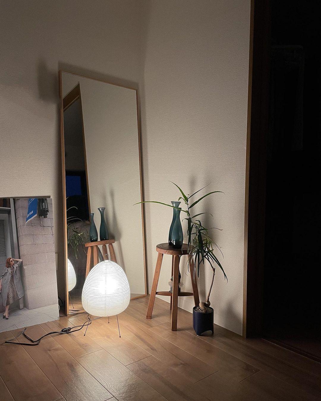 BowLift | Paper table lamp