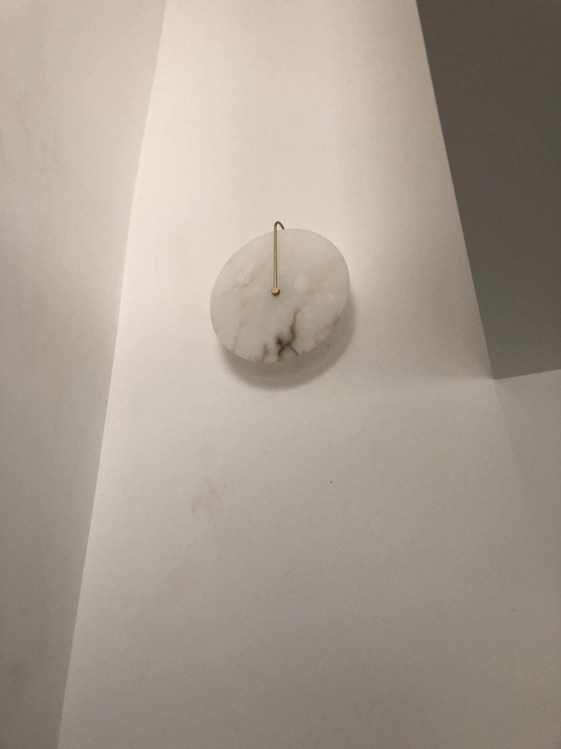 BowLift | White Alabaster Wall Lamp