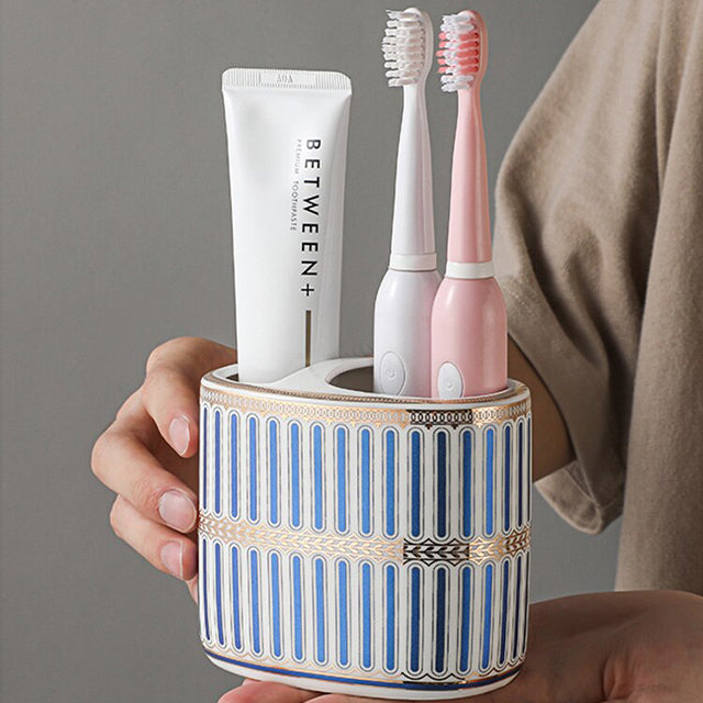 BowLift | Luxurious Art Deco Bathroom Accessory Holder