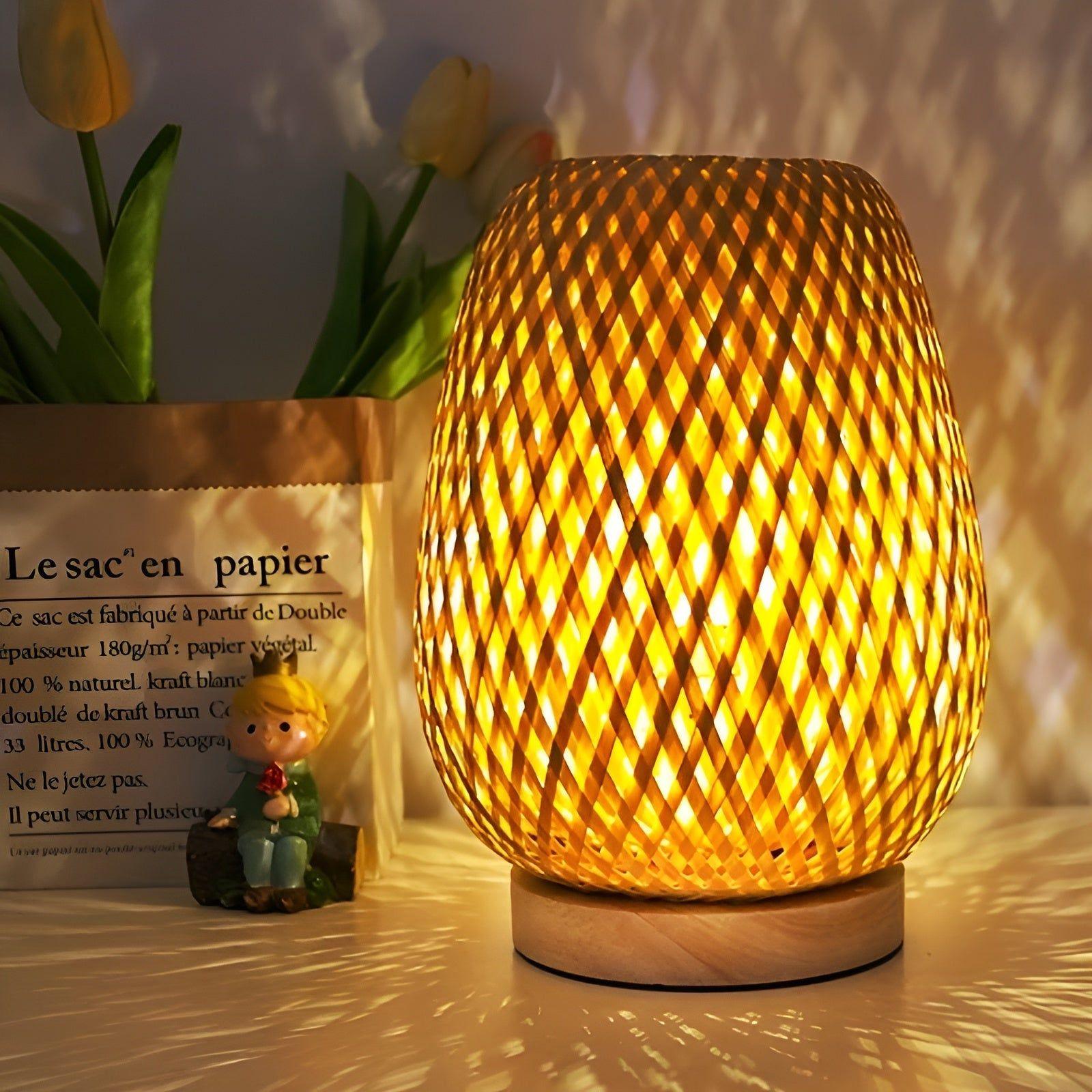BowLift | Aura Lamp - Bamboo USB-powered Table Lamp for the Bedroom