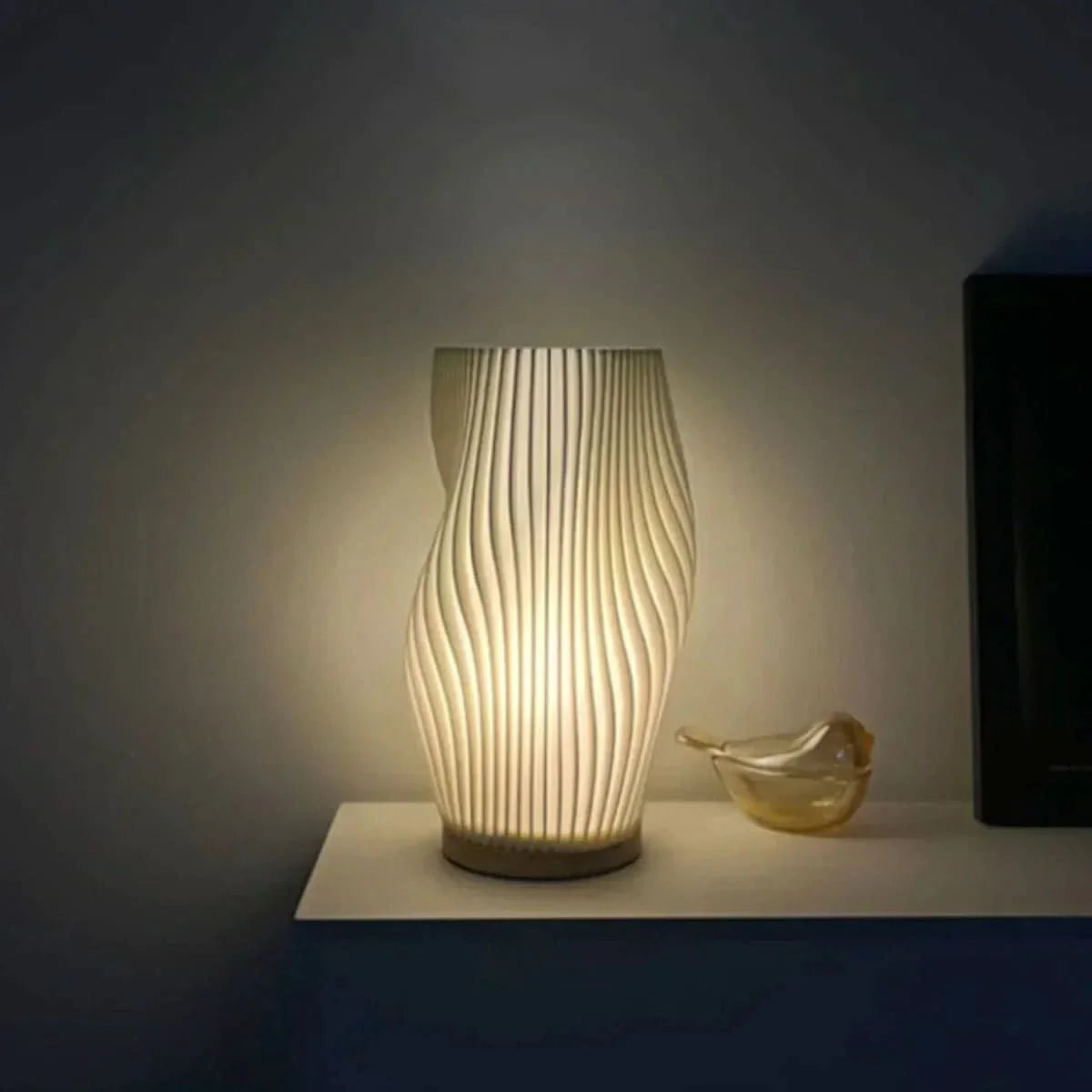 BowLift | Wavecrest Lamp – Sleek USB-Powered Dimmable Table Lamp